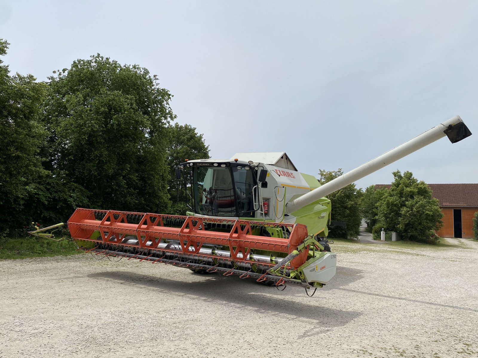 Mähdrescher typu CLAAS Tucano 480, Gebrauchtmaschine v Hemau (Obrázok 2)