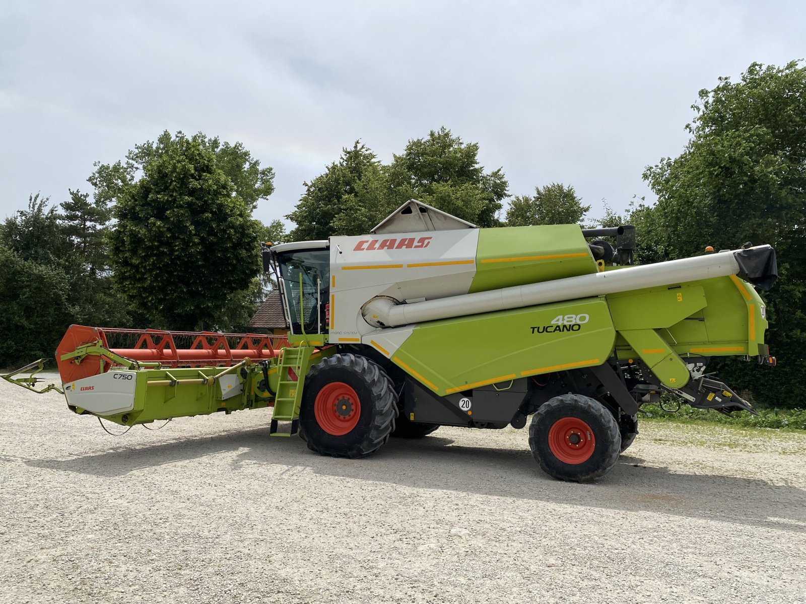 Mähdrescher tip CLAAS Tucano 480, Gebrauchtmaschine in Hemau (Poză 9)