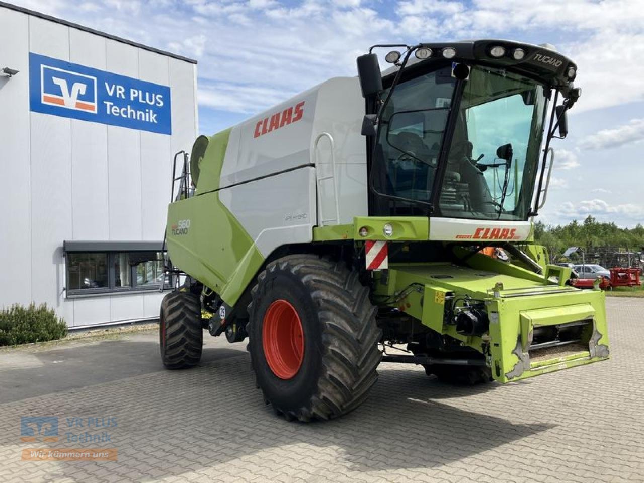 Mähdrescher tip CLAAS TUCANO 560 BUSINESS APS HYBRID, Gebrauchtmaschine in Osterburg (Poză 4)