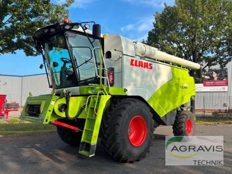 Mähdrescher of the type CLAAS TUCANO 560 BUSINESS, Gebrauchtmaschine in Meppen (Picture 1)