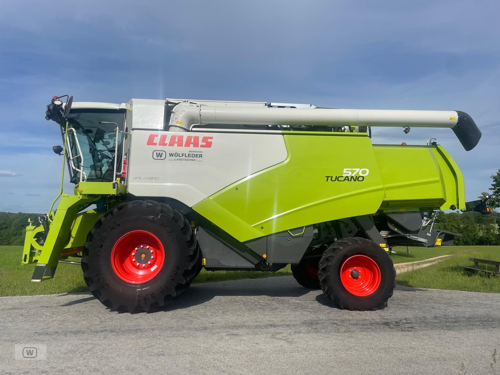 Mähdrescher des Typs CLAAS Tucano 570, Gebrauchtmaschine in Zell an der Pram (Bild 2)