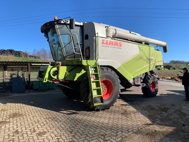 Mähdrescher des Typs CLAAS Tucano 570, Gebrauchtmaschine in Niederdreis (Bild 1)