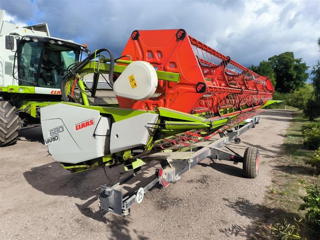 Mähdrescher of the type CLAAS TUCANO  CLAAS ( Mini Lexion ) Tucano 570 Incl. CLAAS Vario 680 Skærebord og vogn. AutoPilot GPS, AutoContour, Laserpilot, Roto Plus, 3D Cleaning, SPECIAL CUT snitter, CEBIS Terminal, Telematics, Quantimeter. Ring til Ulrik på 40255544. Jeg snakker Jysk., Gebrauchtmaschine in Kolding (Picture 2)