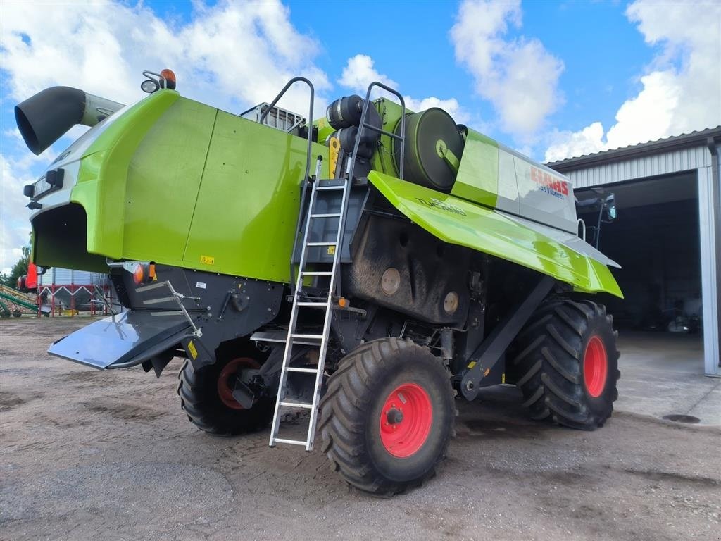 Mähdrescher des Typs CLAAS TUCANO  CLAAS ( Mini Lexion ) Tucano 570 Incl. CLAAS Vario 680 Skærebord og vogn. AutoPilot GPS, AutoContour, Laserpilot, Roto Plus, 3D Cleaning, SPECIAL CUT snitter, CEBIS Terminal, Telematics, Quantimeter. Ring til Ulrik på 40255544. Jeg snakker Jysk., Gebrauchtmaschine in Kolding (Bild 4)