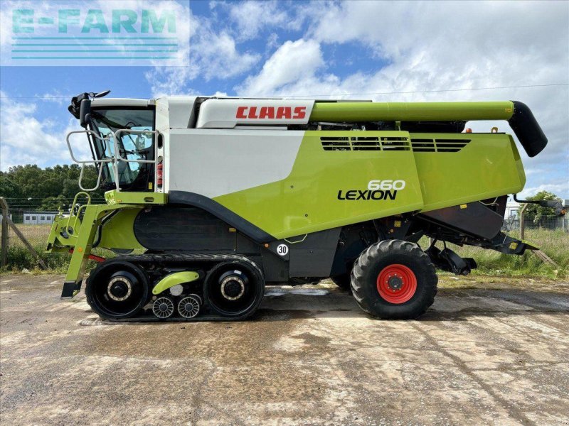 Mähdrescher of the type CLAAS USED LEXION 660TT, Gebrauchtmaschine in DUMFRIES (Picture 1)