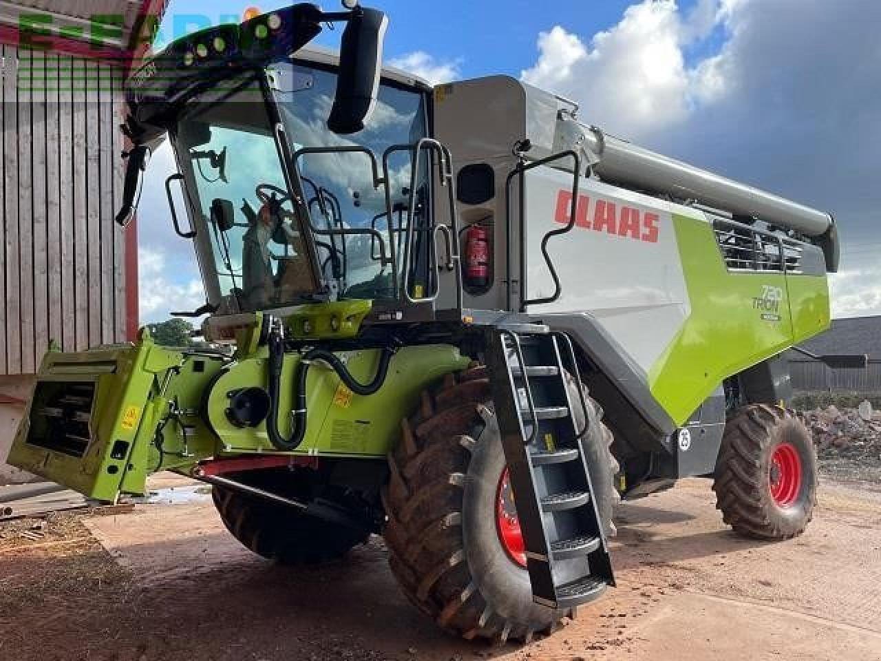 Mähdrescher za tip CLAAS USED TRION 720 M, Gebrauchtmaschine u BISHOPS LYDEARD, TAUNTON (Slika 2)