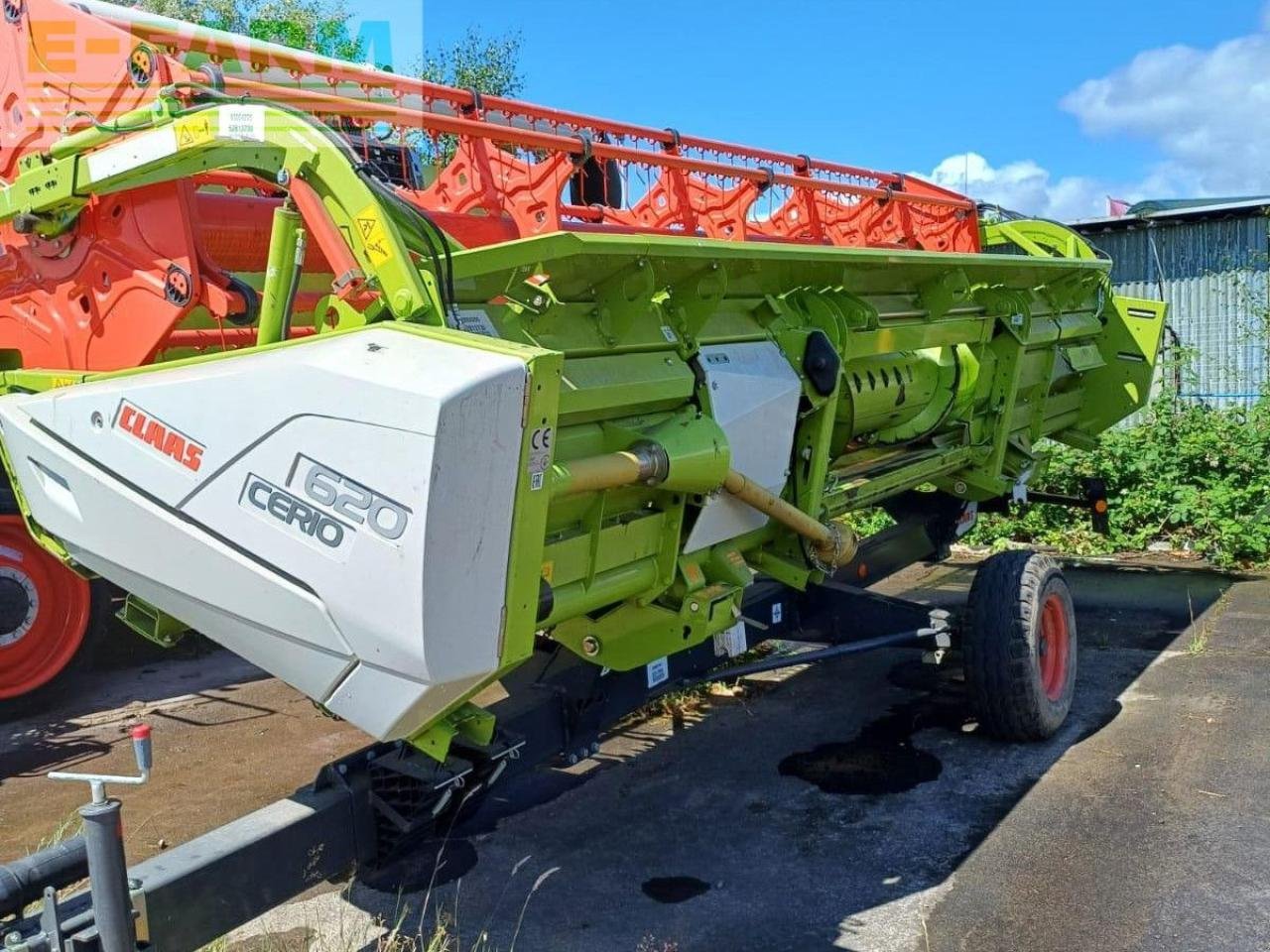 Mähdrescher typu CLAAS USED TUCANO 420, Gebrauchtmaschine v STRATHAVEN (Obrázok 2)