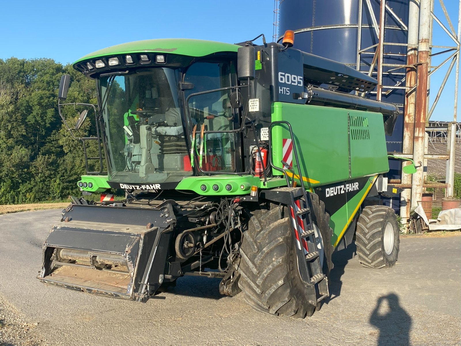 Mähdrescher des Typs Deutz-Fahr 6065 HTS Balance, Gebrauchtmaschine in Großrinderfeld (Bild 3)