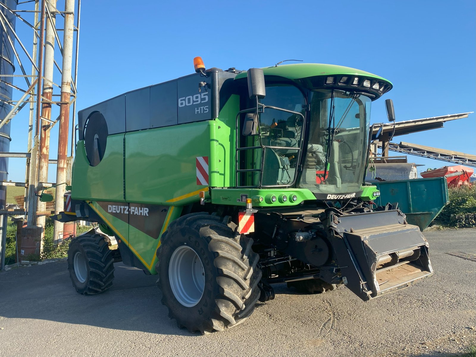 Mähdrescher Türe ait Deutz-Fahr 6065 HTS Balance, Gebrauchtmaschine içinde Großrinderfeld (resim 4)