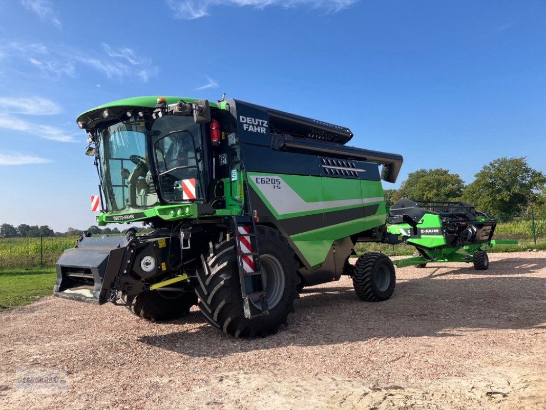 Mähdrescher van het type Deutz-Fahr C 6205 TS, Gebrauchtmaschine in Aurich (Foto 2)