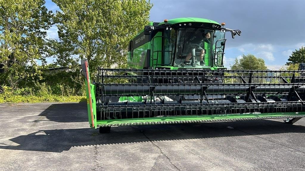 Mähdrescher типа Deutz-Fahr C7206 TS. With 24feed - 7.2m header. New and unused Combine together with 7.2m header, Gebrauchtmaschine в Lintrup (Фотография 4)