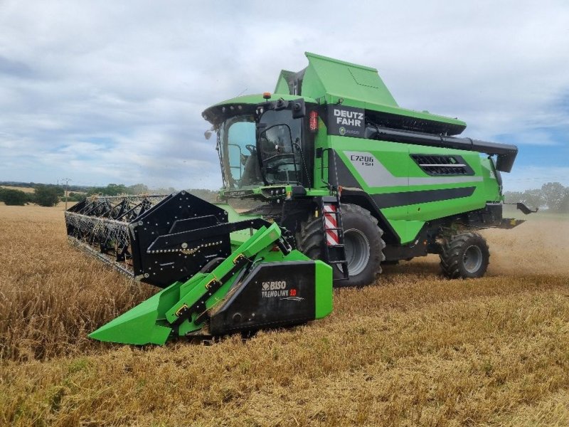 Mähdrescher del tipo Deutz-Fahr C7206 TSB, Gebrauchtmaschine In Savigny sur Braye (Immagine 1)