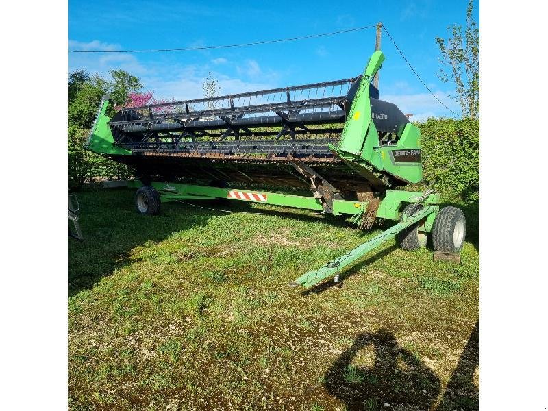 Mähdrescher van het type Deutz-Fahr C9206, Gebrauchtmaschine in BRAY en Val (Foto 9)