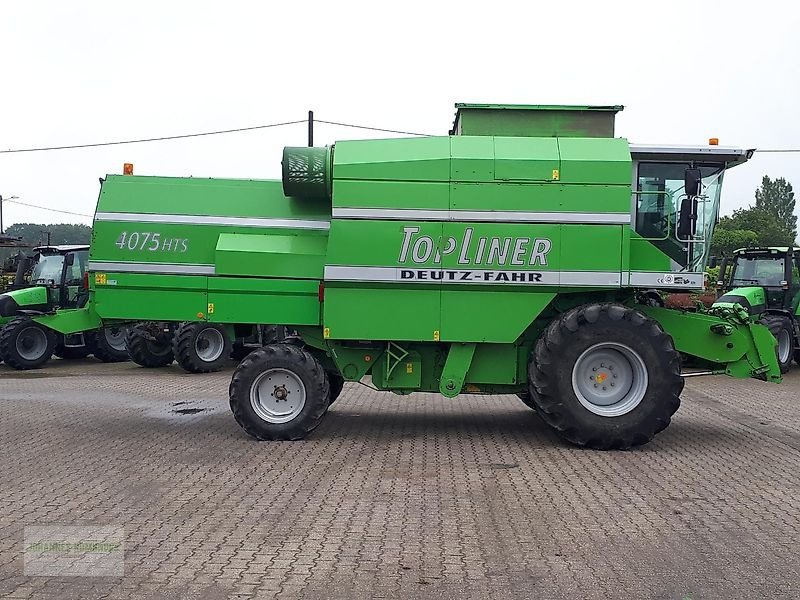 Mähdrescher des Typs Deutz-Fahr TOPLINER 4075 HTS  Topzustand, Gebrauchtmaschine in Leichlingen (Bild 4)