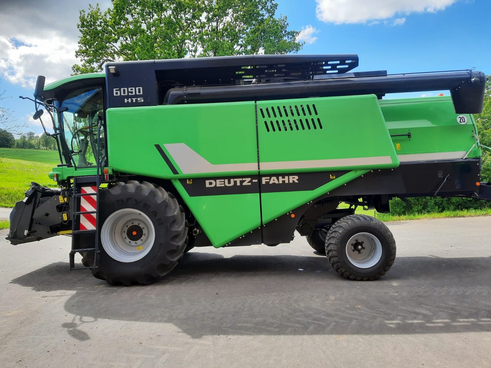 Mähdrescher типа Deutz-Fahr Topliner 6090 HTS, Gebrauchtmaschine в 35085 Ebsdorfergrund (Фотография 1)