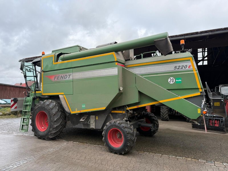 Mähdrescher van het type Fendt 5220 E, Gebrauchtmaschine in Stockheim (Foto 1)