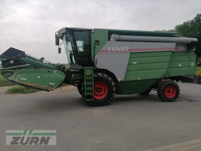 Mähdrescher des Typs Fendt 5220, Gebrauchtmaschine in Giebelstadt-Euerhausen (Bild 1)