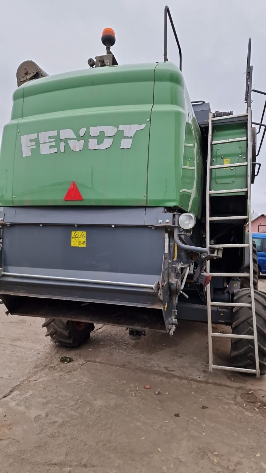 Mähdrescher van het type Fendt 5225 E, Gebrauchtmaschine in Orţişoara (Foto 5)