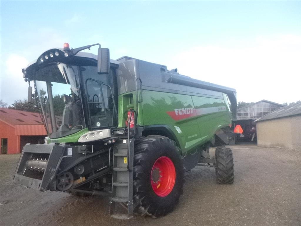 Mähdrescher van het type Fendt 5275 C PL 4 WD, årgang 2018 !!!, Gebrauchtmaschine in Skive (Foto 1)