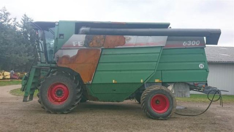 Mähdrescher van het type Fendt 6300 sælges i dele/for spareparts, Gebrauchtmaschine in Hemmet (Foto 2)