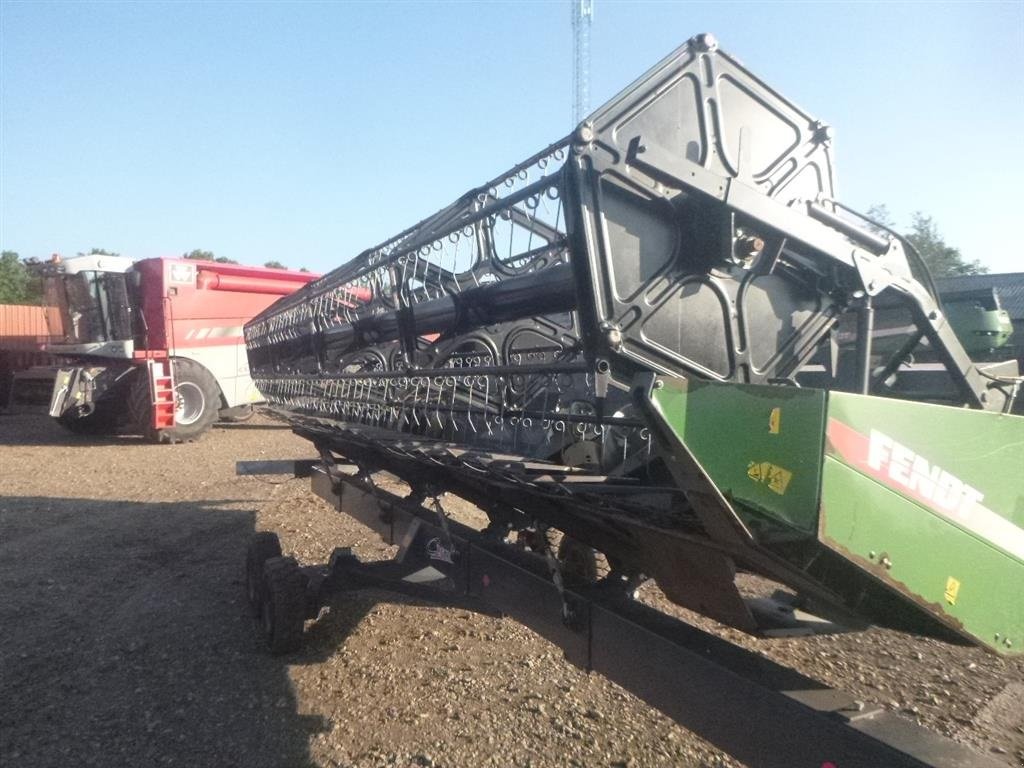 Mähdrescher van het type Fendt 6335 C SAMME MODEL SOM MF 7370 BETA, Gebrauchtmaschine in Skive (Foto 7)