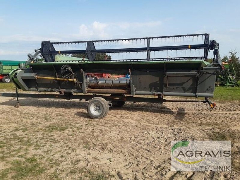 Mähdrescher van het type Fendt 8300, Gebrauchtmaschine in Walsrode (Foto 12)