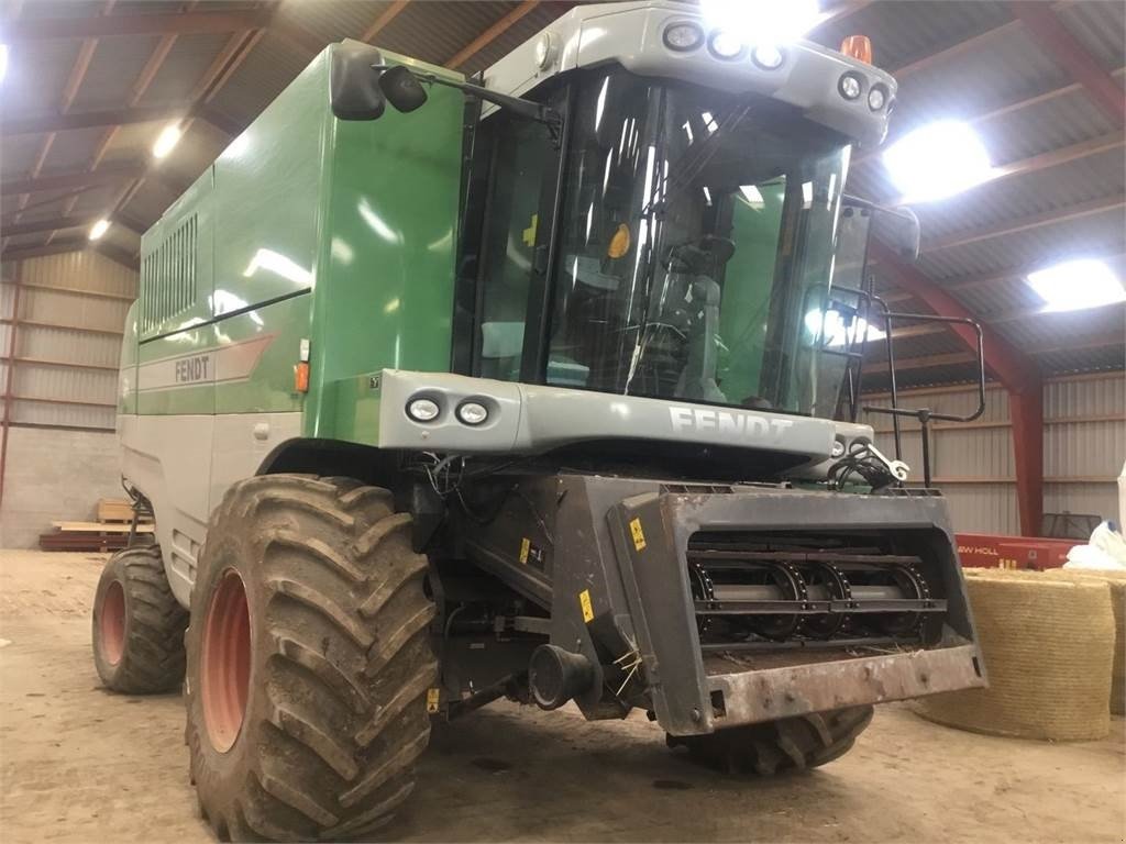 Mähdrescher des Typs Fendt 8370 P, Gebrauchtmaschine in Mern (Bild 1)