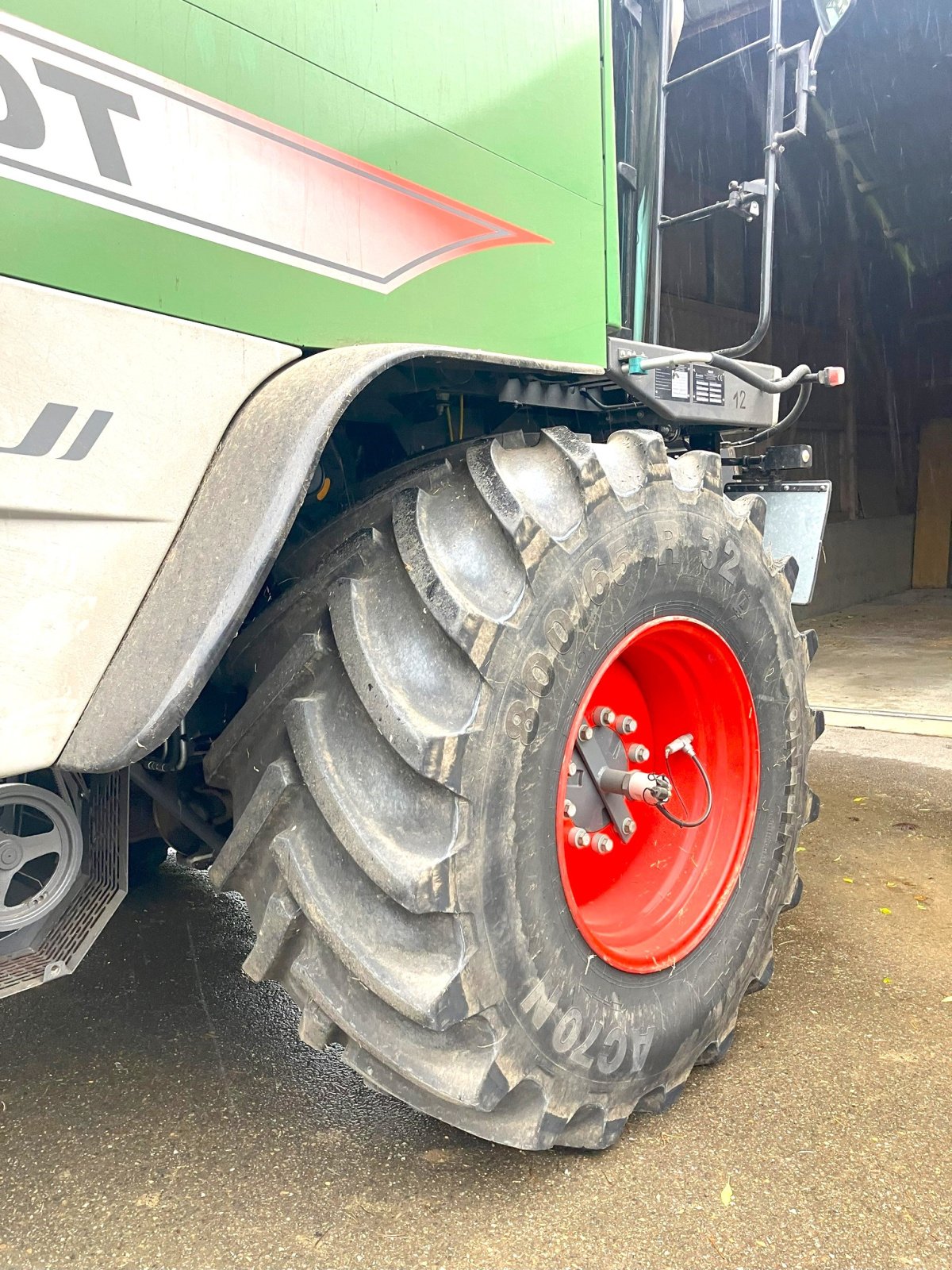 Mähdrescher del tipo Fendt C 5275 PL, Gebrauchtmaschine en Schaffhausen (Imagen 4)