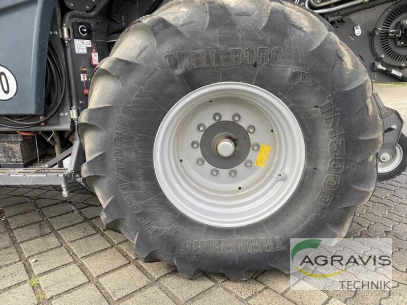 Mähdrescher du type Fendt IDEAL 8, Gebrauchtmaschine en Barsinghausen-Göxe (Photo 16)