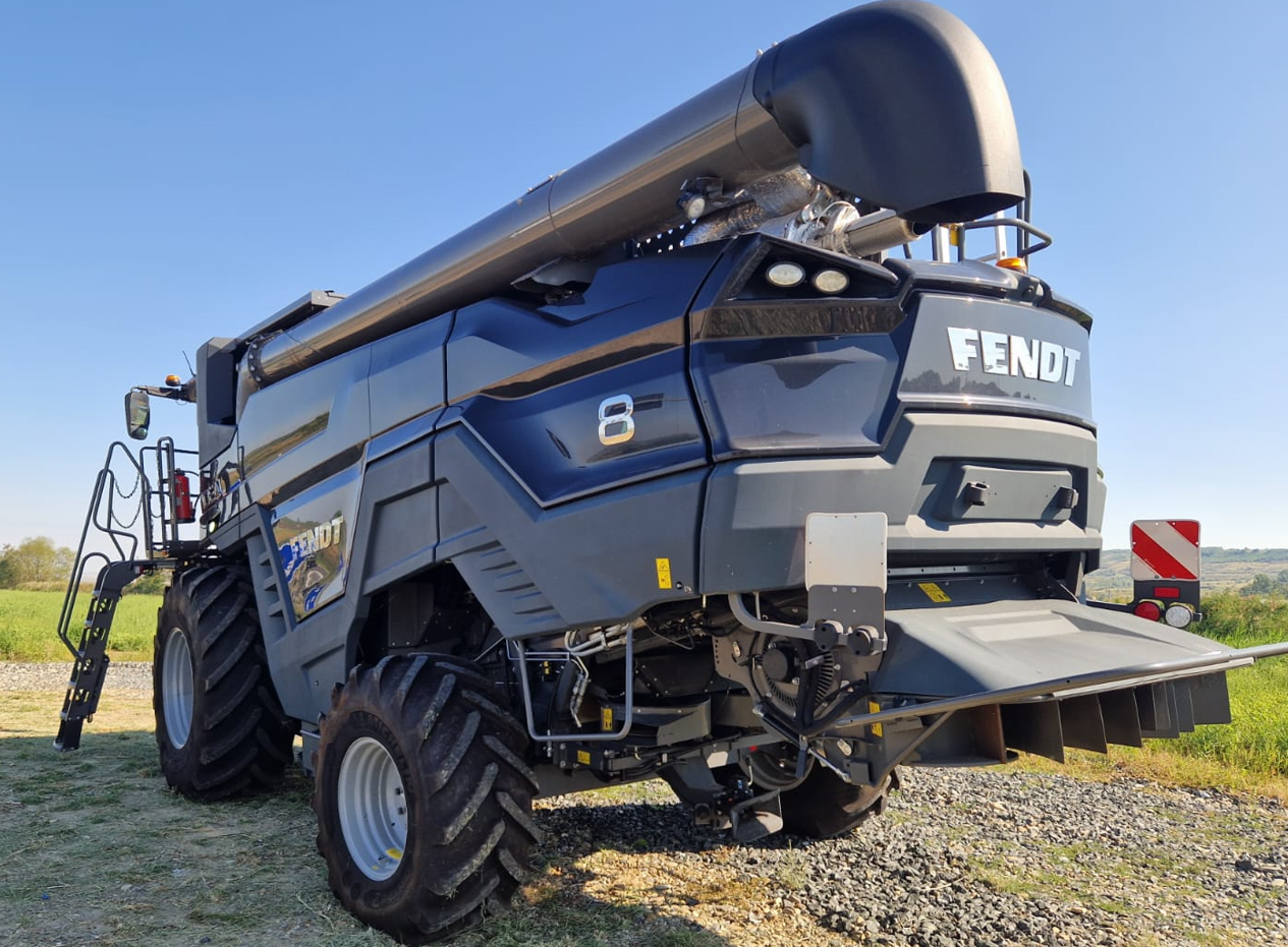 Mähdrescher du type Fendt IDEAL 8, Gebrauchtmaschine en Orţişoara (Photo 5)