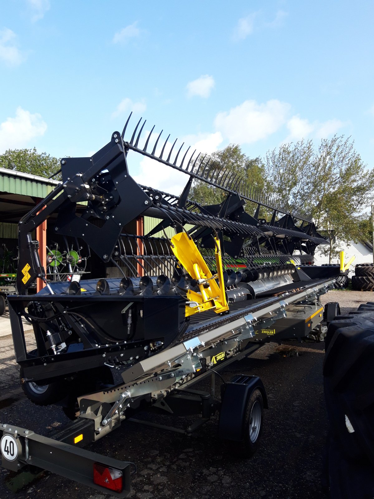 Mähdrescher des Typs Fendt IDEAL 8T Gen3, Gebrauchtmaschine in Eckernförde (Bild 3)