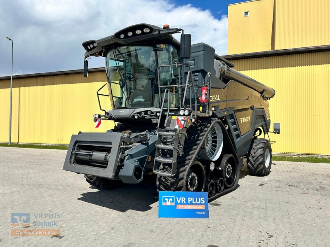 Mähdrescher van het type Fendt IDEAL 8T NEUMASCHINE!! INKL SW+SWW, Neumaschine in Osterburg (Foto 1)