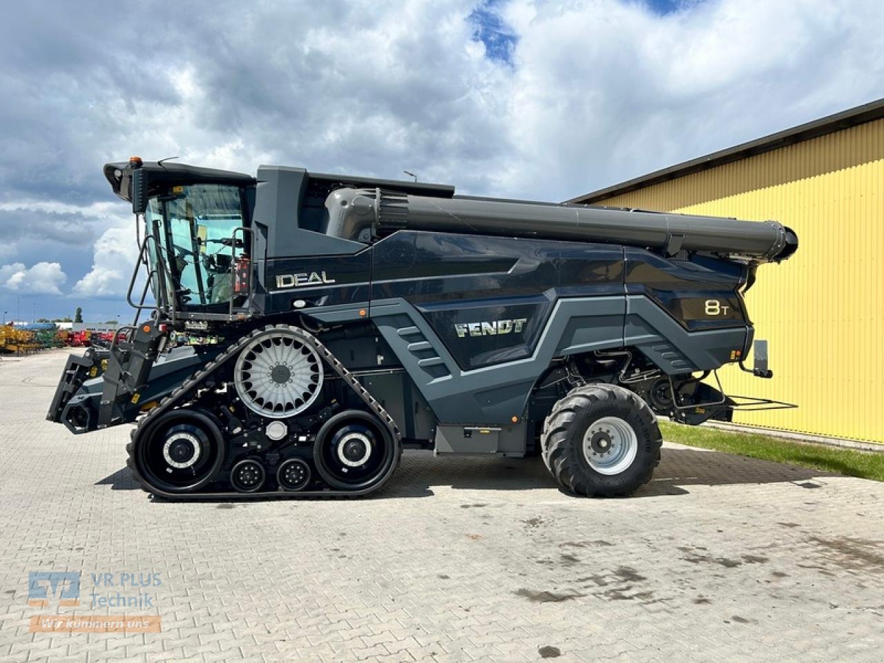 Mähdrescher van het type Fendt IDEAL 8T NEUMASCHINE!! INKL SW+SWW, Neumaschine in Osterburg (Foto 2)