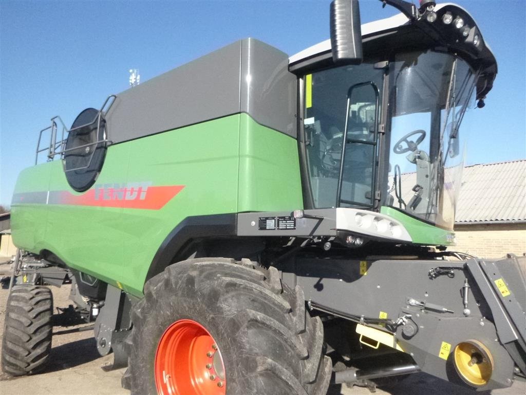 Mähdrescher van het type Fendt KØBES. Vi er køber til din FENDT mejetærsker., Gebrauchtmaschine in Skive (Foto 2)