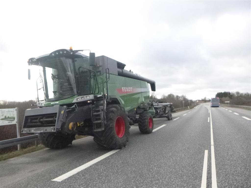 Mähdrescher Türe ait Fendt mejetærsker KØBES., Gebrauchtmaschine içinde Skive (resim 2)