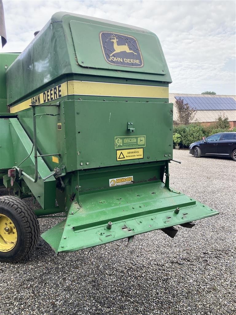 Mähdrescher des Typs John Deere 1052 Med 12 fod skærebord, Gebrauchtmaschine in Horsens (Bild 4)