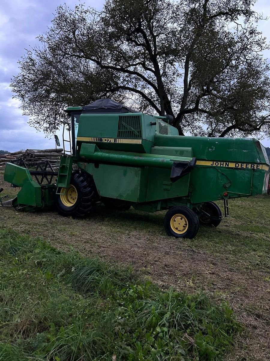 Mähdrescher типа John Deere 1075 Mähdrescher, Gebrauchtmaschine в Feldkirchen (Фотография 3)