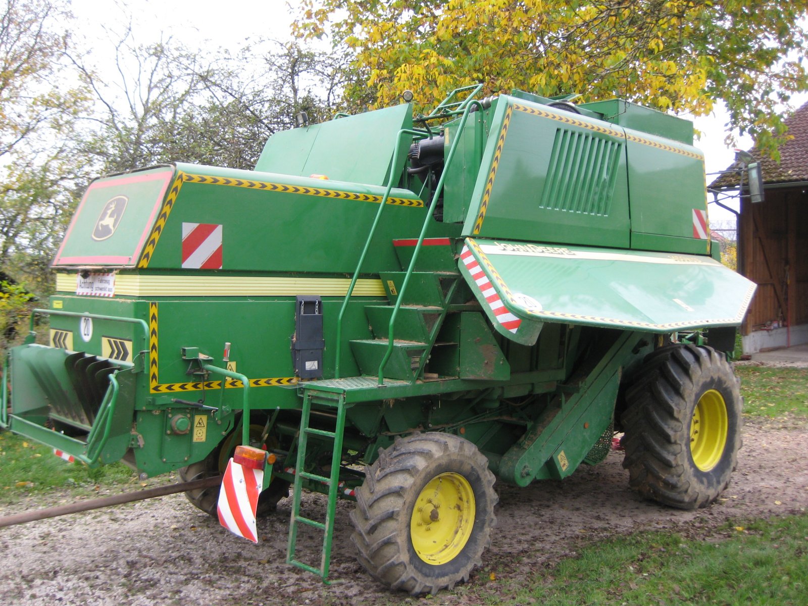 Mähdrescher des Typs John Deere 1450 WTS, Gebrauchtmaschine in Essingen  (Bild 5)