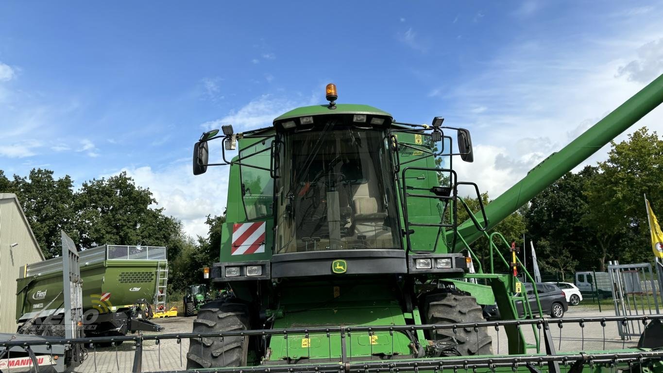 Mähdrescher of the type John Deere 1550, Gebrauchtmaschine in Aurich (Picture 3)