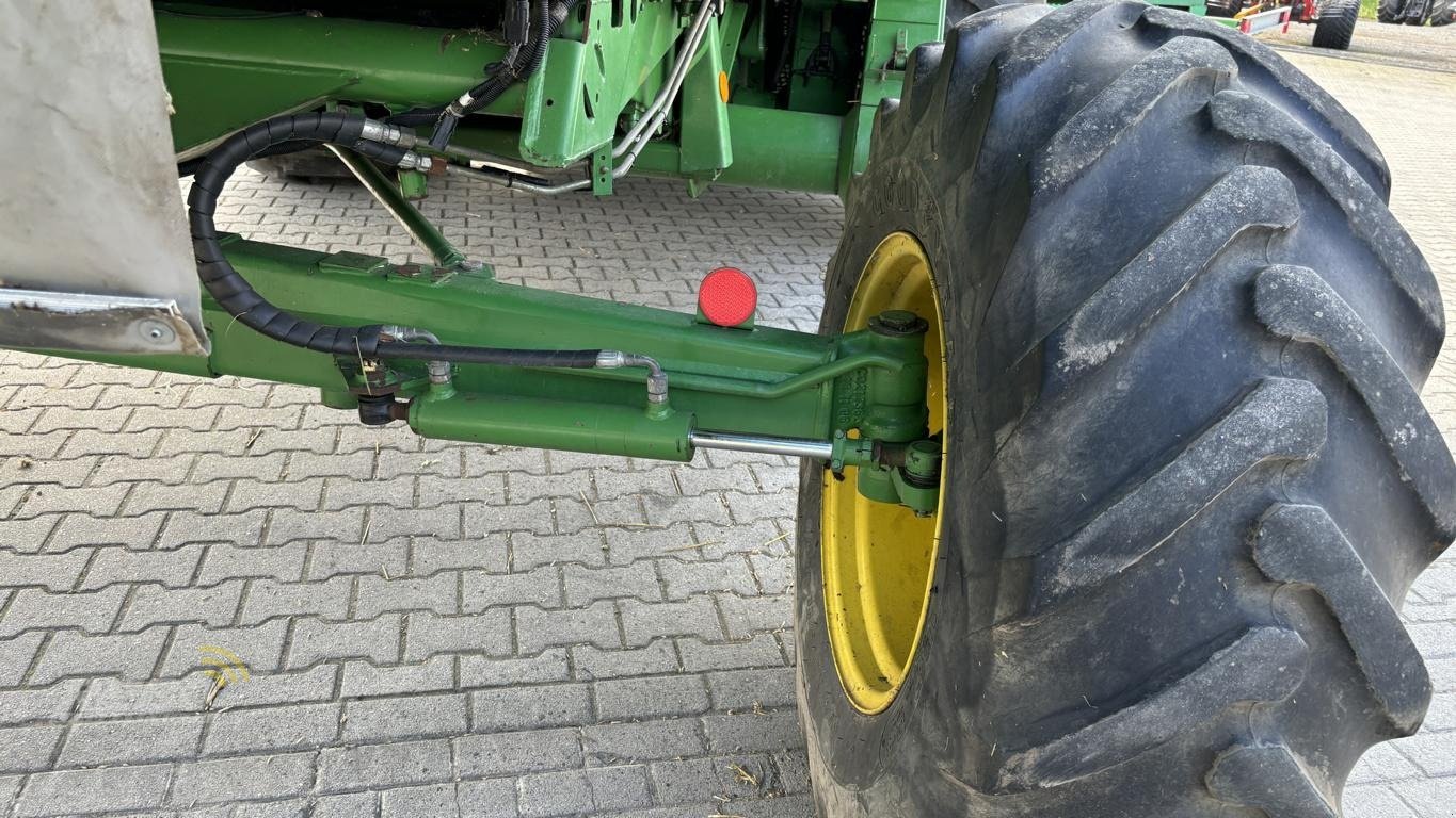 Mähdrescher типа John Deere 1550, Gebrauchtmaschine в Aurich (Фотография 14)