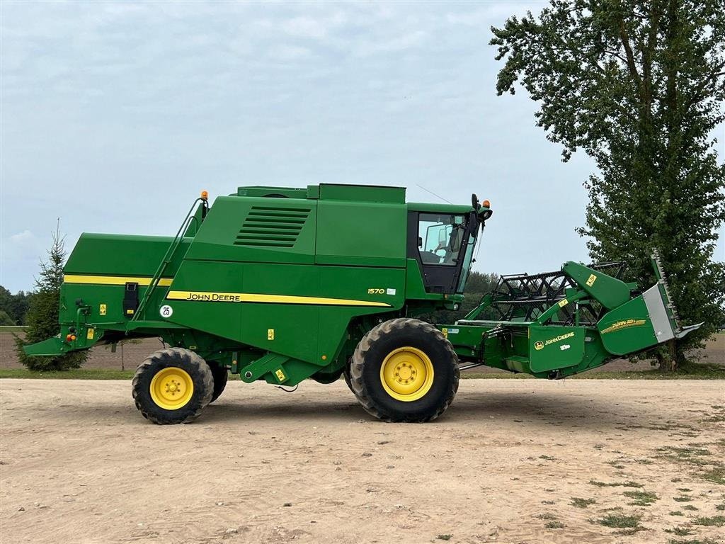 Mähdrescher του τύπου John Deere 1570  Rigtig fin og velholdt 1 ejers, 6 ryster mejetærsker. Ring til Ulrik for mere info på 40255544. Jeg snakker Jysk, tysk og engelsk., Gebrauchtmaschine σε Kolding (Φωτογραφία 7)