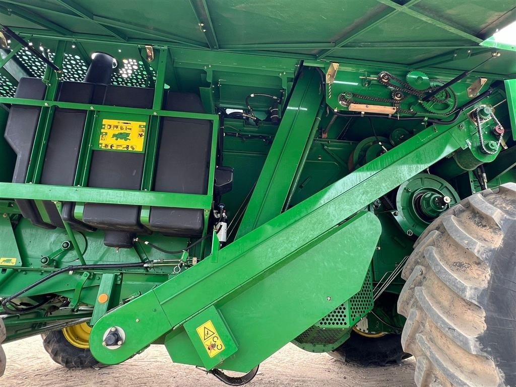 Mähdrescher του τύπου John Deere 1570  Rigtig fin og velholdt 1 ejers, 6 ryster mejetærsker. Ring til Ulrik for mere info på 40255544. Jeg snakker Jysk, tysk og engelsk., Gebrauchtmaschine σε Kolding (Φωτογραφία 8)