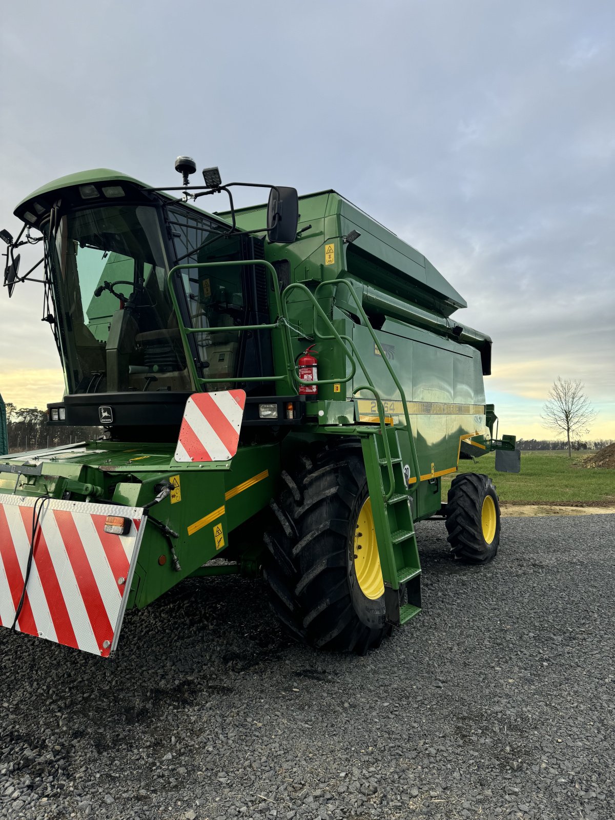 Mähdrescher typu John Deere 2064 HM, Gebrauchtmaschine v Ebensfeld (Obrázek 2)