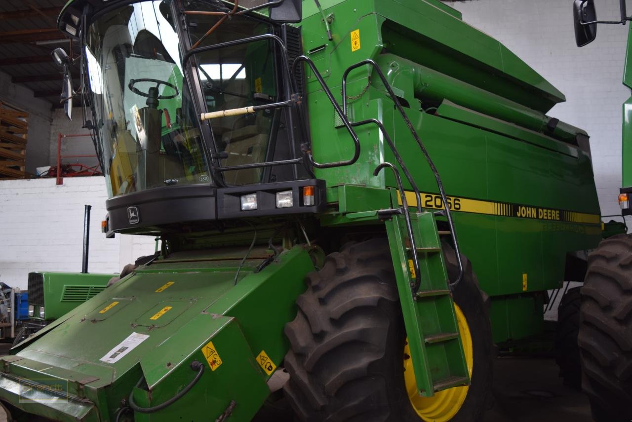 Mähdrescher van het type John Deere 2066, Gebrauchtmaschine in Oyten (Foto 3)