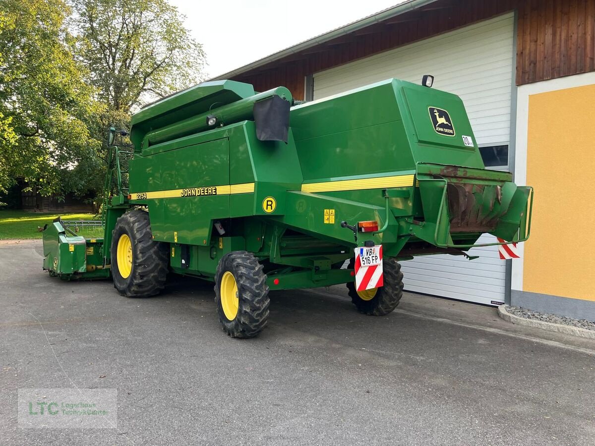 Mähdrescher van het type John Deere 2254, Gebrauchtmaschine in Redlham (Foto 17)