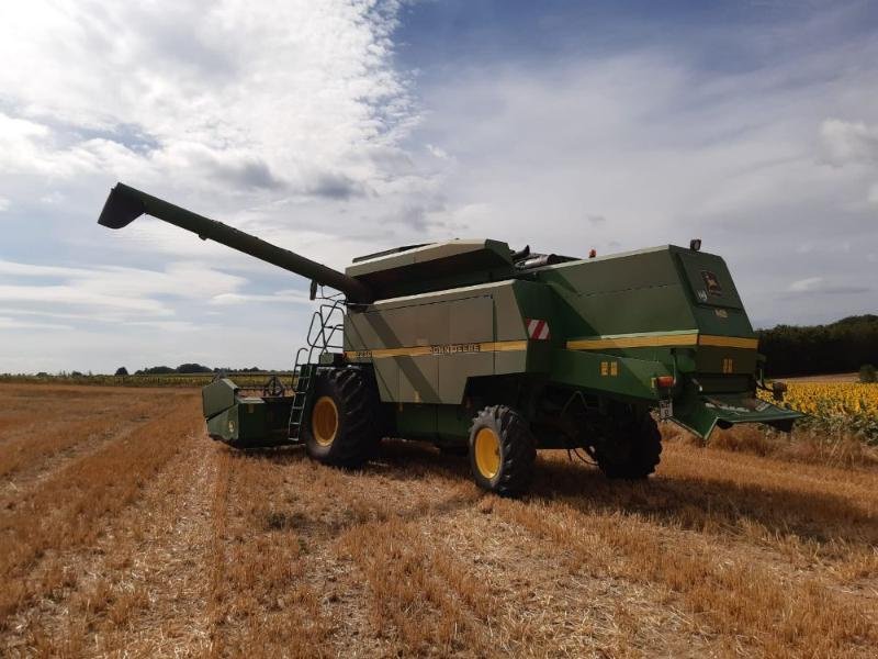 Mähdrescher типа John Deere 2256, Gebrauchtmaschine в CHAUMONT (Фотография 3)