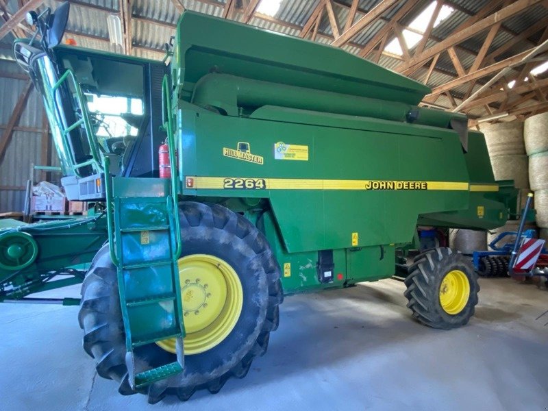 Mähdrescher van het type John Deere 2264, Gebrauchtmaschine in Regensdorf (Foto 7)