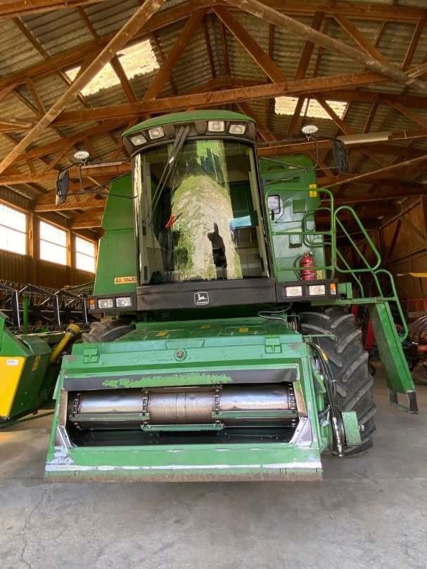 Mähdrescher typu John Deere 2264, Gebrauchtmaschine v Regensdorf (Obrázok 2)