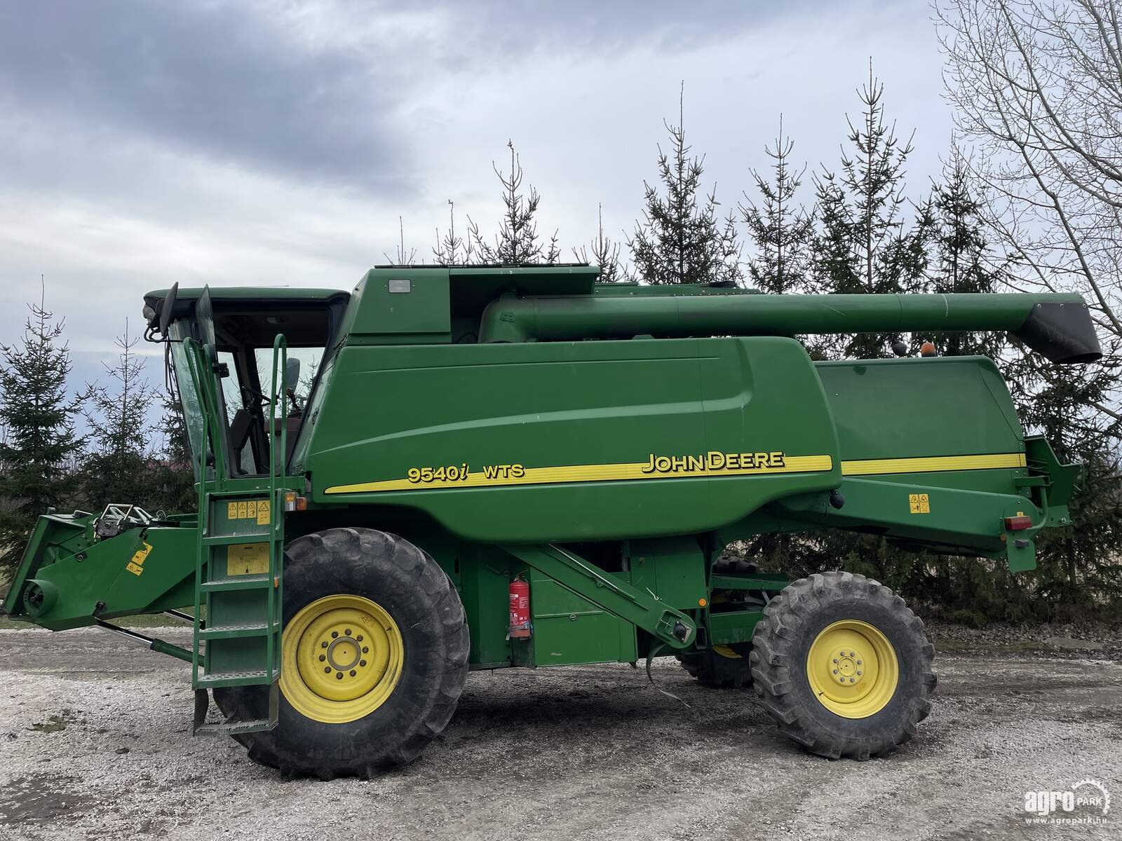 Mähdrescher типа John Deere 9540i WTS, Gebrauchtmaschine в Csengele (Фотография 2)