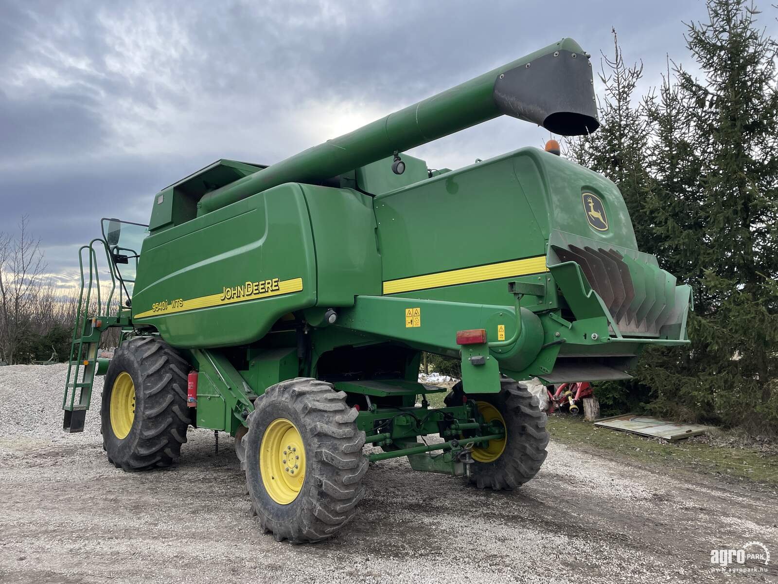 Mähdrescher типа John Deere 9540i WTS, Gebrauchtmaschine в Csengele (Фотография 3)